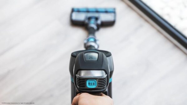 máy hút bụi không dây